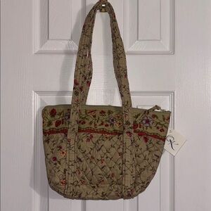 NWT Quilted Keepers Strawberry Tote Bag